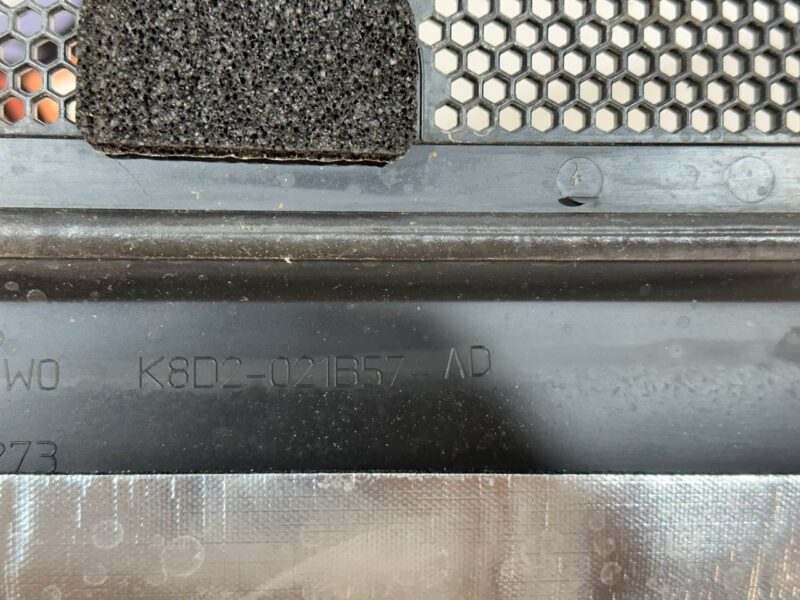 LR159618 Cover top of hood panel Land Rover Discovery Sport L550 (2015-) USED cost 75 € in stock 2 pcs.