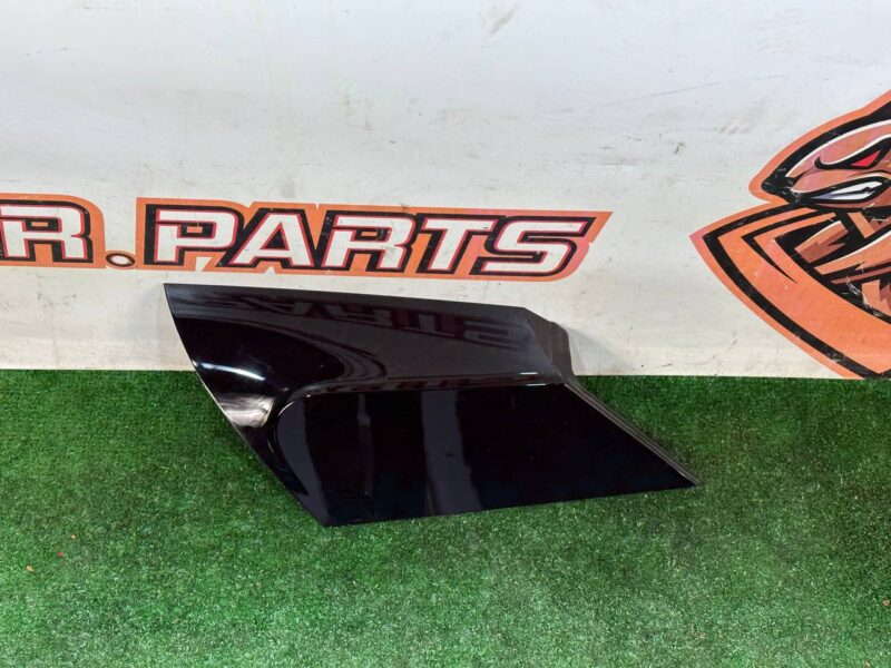 LR136541 Molding rear right pillar Range Rover Evoque New L551 (2019-) Used cost 60 € in stock 1 pcs.