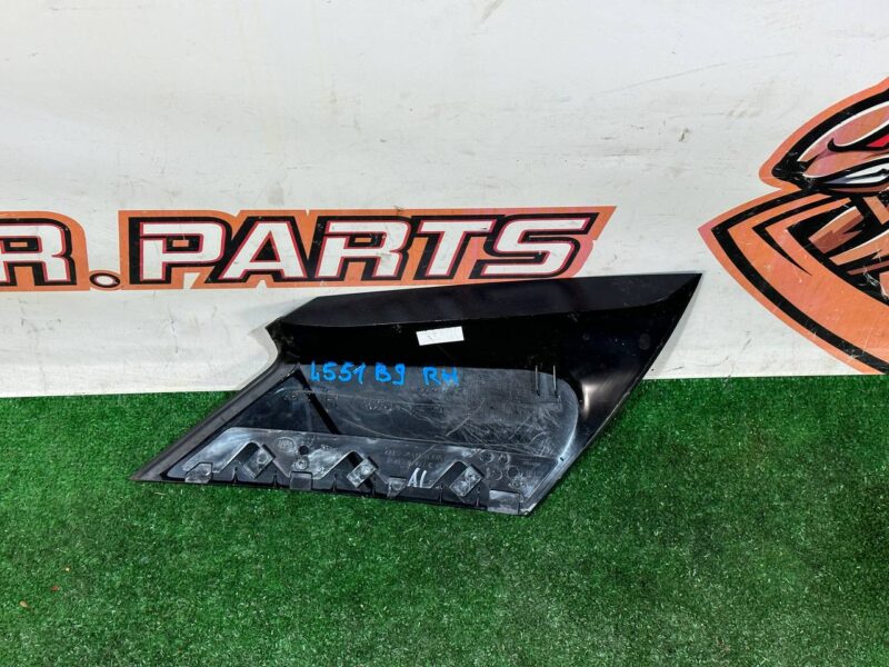LR136541 Molding rear right pillar Range Rover Evoque New L551 (2019-) Used cost 60 € in stock 1 pcs.