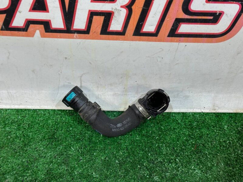 LR140921 Cooling system hose Range Rover Velar L560 (2018-) used cost 20 € in stock 1 pcs.
