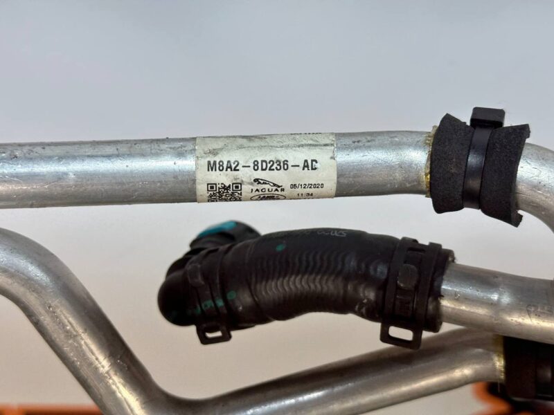 LR140949 Heater pipe Range Rover Velar L560 (2018-) Used cost 120 € in stock 1 pcs.