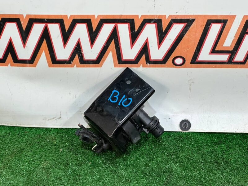 LR141069 Water pump Range Rover Velar L560 (2018-) used cost 200 € in stock 1 pcs.