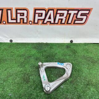 LR141675 Air Conditioning Compressor Bracket Range Rover Velar L560 (2018-) used cost 44,61 € in stock 1 pcs.