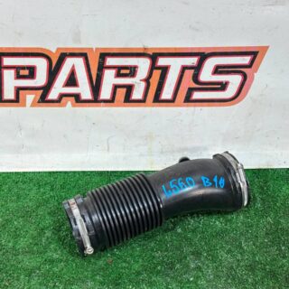 LR141698 Air duct of the air filter housing for Range Rover Velar L560 (2018-) Used cost 80 € in stock 1 pcs.