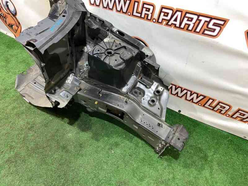 LR166808 Used quarter front left Range Rover Evoque New L551 (2019-) cost  € in stock 1 pcs.