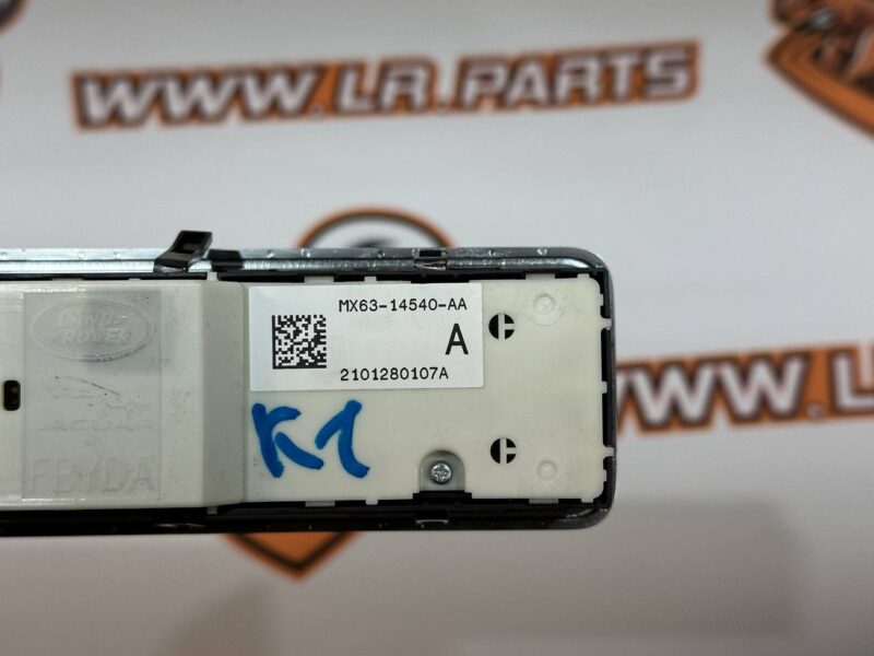 T2H42689 Front window lifter button block Jaguar F-Pace X761 (2017-) USED cost 60 € in stock 1 pcs.
