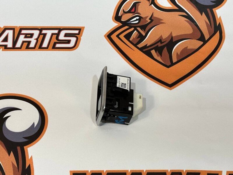 T2H42690 Power window button Jaguar F-Pace X761 (2017-) used cost 30 € in stock 5 pcs.