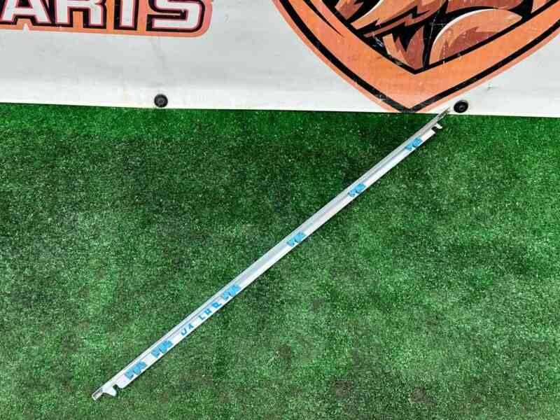 T4A13470 Rear left door molding Jaguar F-Pace X761 (2017-) used cost 50 € in stock 5 pcs.