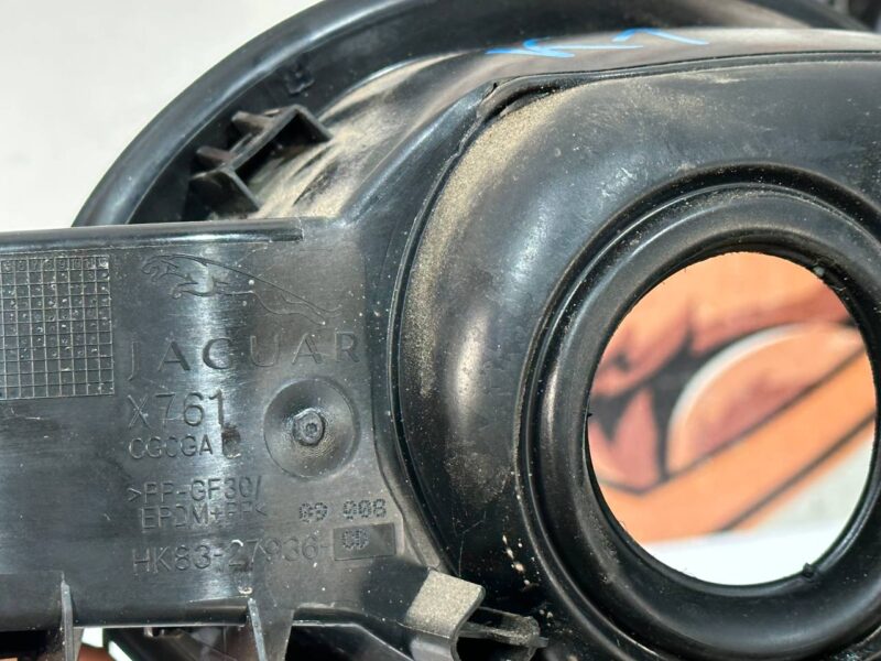T4A15695KIT Used JAGUAR F-PACE tank hatch - Image 24