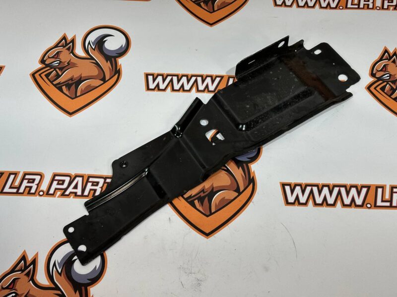 T4A33960 Floor panel front right Jaguar F-Pace X761 (2017-) used cost 40 € in stock 1 pcs.