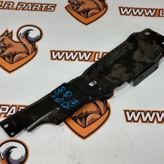 T4A33960 Floor panel front right Jaguar F-Pace X761 (2017-) used cost 40 € in stock 1 pcs.