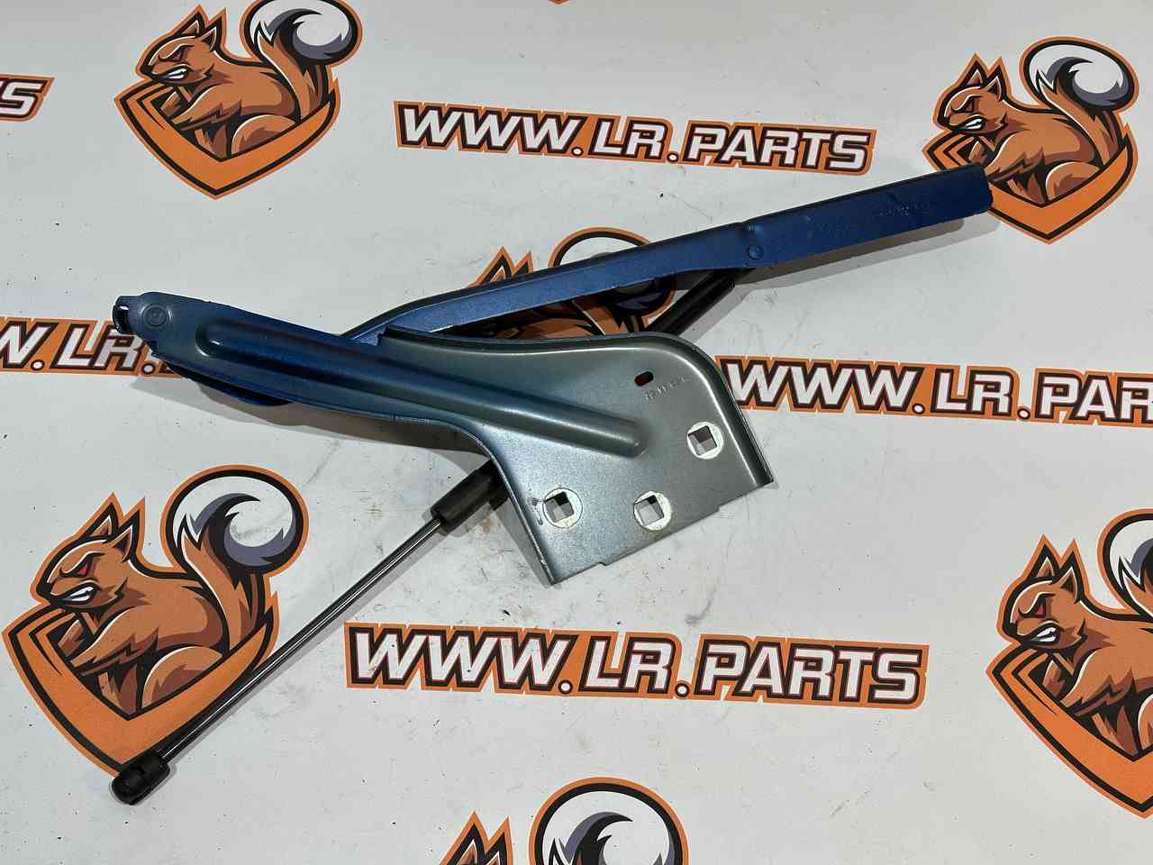 T4A36286 Hood Hinge Right 2021- Jaguar F-Pace X761 (2017-) Used cost 65 € in stock 1 pcs.