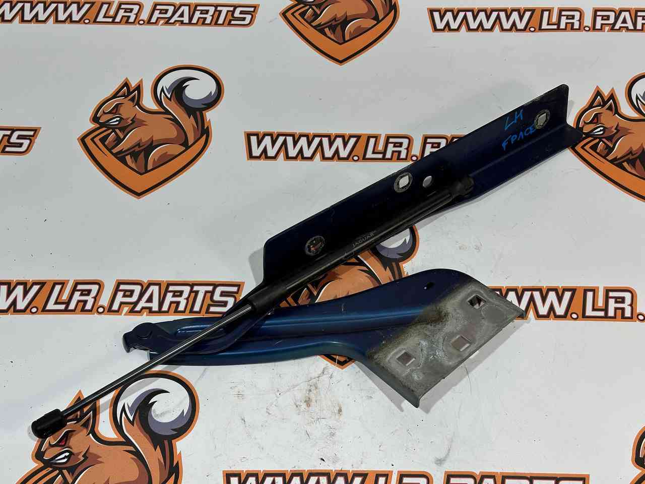 T4A36288 Hood hinge left 2021- Jaguar F-Pace X761 (2017-) Used cost 65 € in stock 1 pcs.