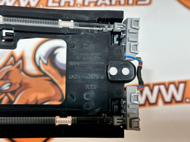 T4A37685 Jaguar F-Pace X761 (2017-) Center Console Harness Used cost 150 € in stock 1 pcs.