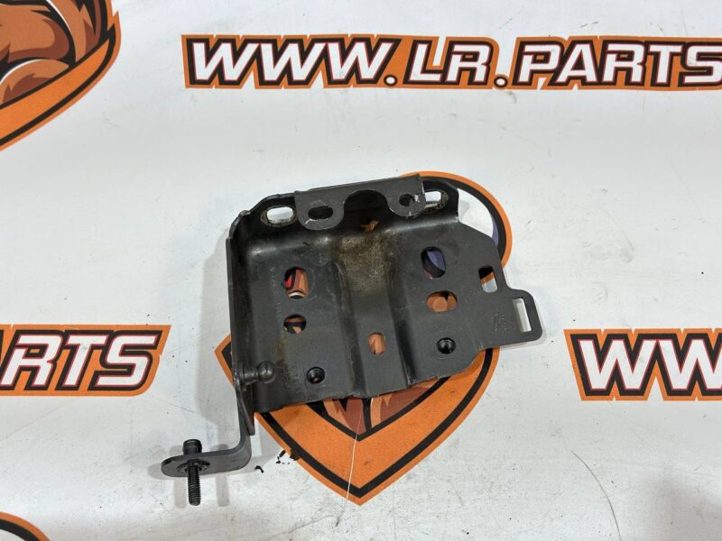 T4K10306 Front panel mounting bracket left Jaguar I-Pace (2018-) used cost 50 € in stock 1 pcs.
