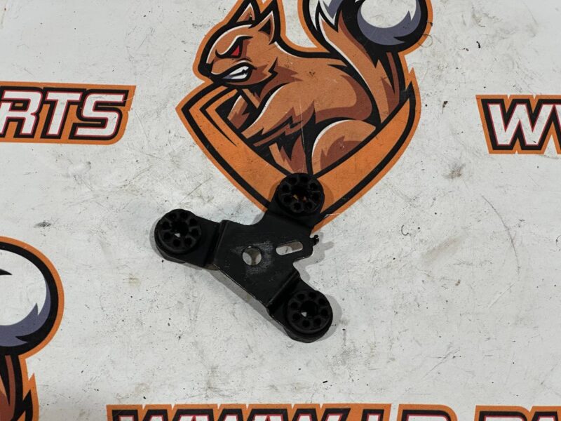 T4K4575 Modulator Bracket Jaguar I-Pace X590 (2018-) used cost 28 € in stock 3 pcs.