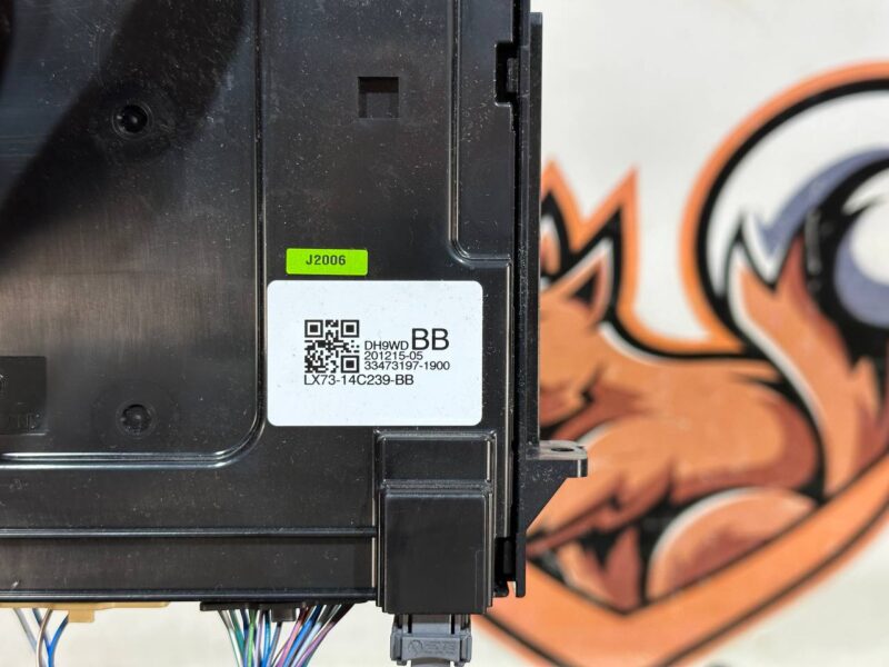 T4N32614 Air conditioning module Jaguar F-Pace X761 (2017-) used cost  € in stock 1 pcs.