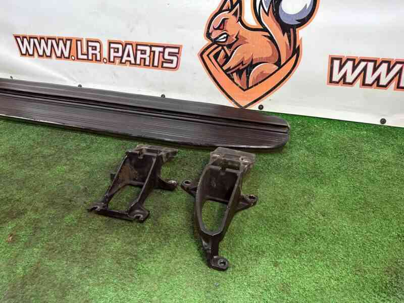 VPLGP0114 Stationary running boards set Range Rover L405 (2013-2021) used cost 530 € in stock 1 pcs.