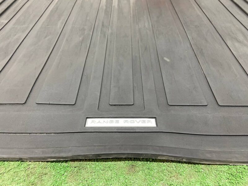 VPLGS0260 Used luggage compartment mat Range Rover L405 (2013-2021) cost 100 € in stock 1 pcs.