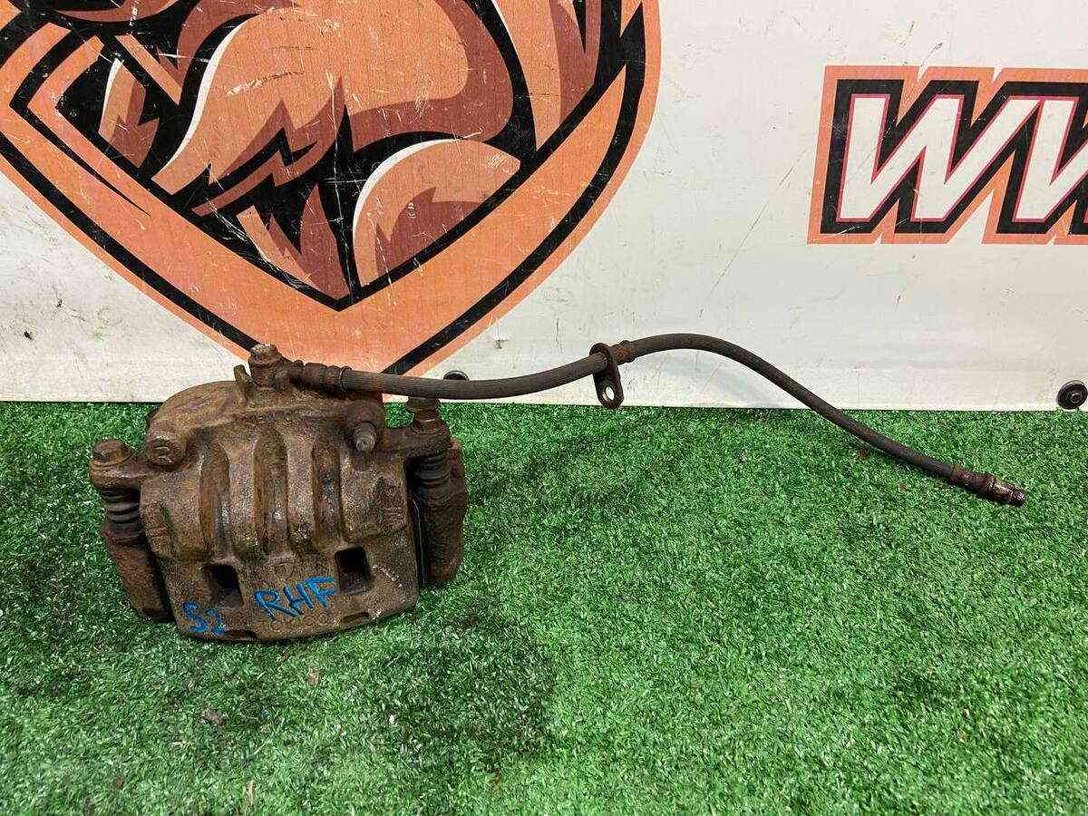 26292AE06B Caliper Front Right Used SUBARU