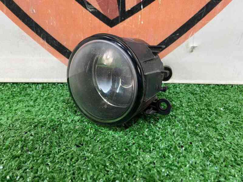 84501AJ00A Used SUBARU fog lamp