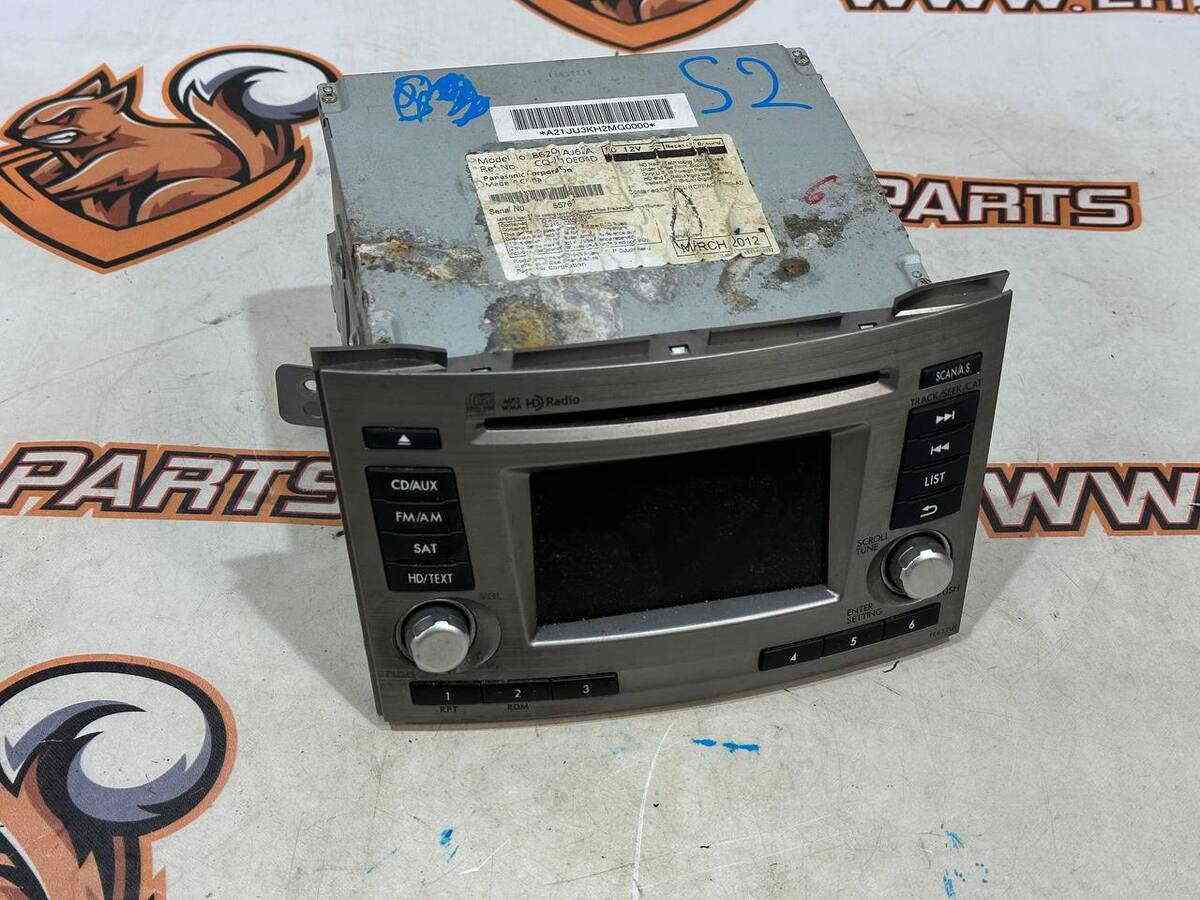 86201AJ62A Radio SUBARU used