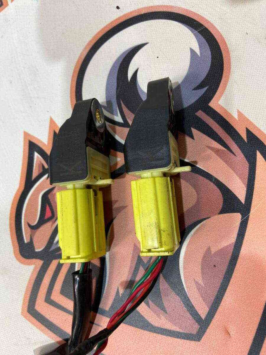 98235AJ03A Used SUBARU shock sensor