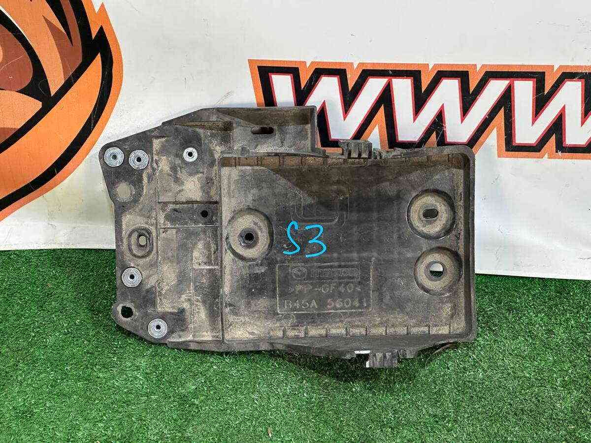 B45A56040A Battery shelf MAZDA 3 used