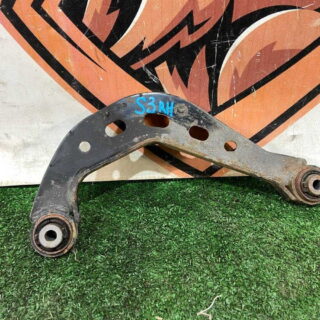 B45C28C10 Used rear lever MAZDA 3