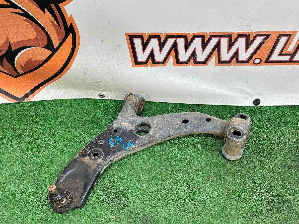 B60S34350G Lever front left MAZDA 3 used