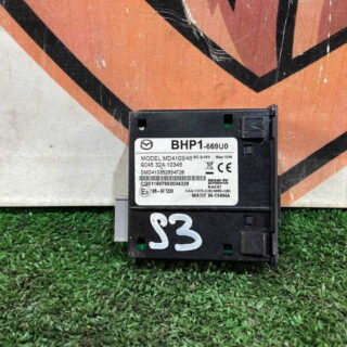 BHP1669U0B Used MAZDA 3 USB connector