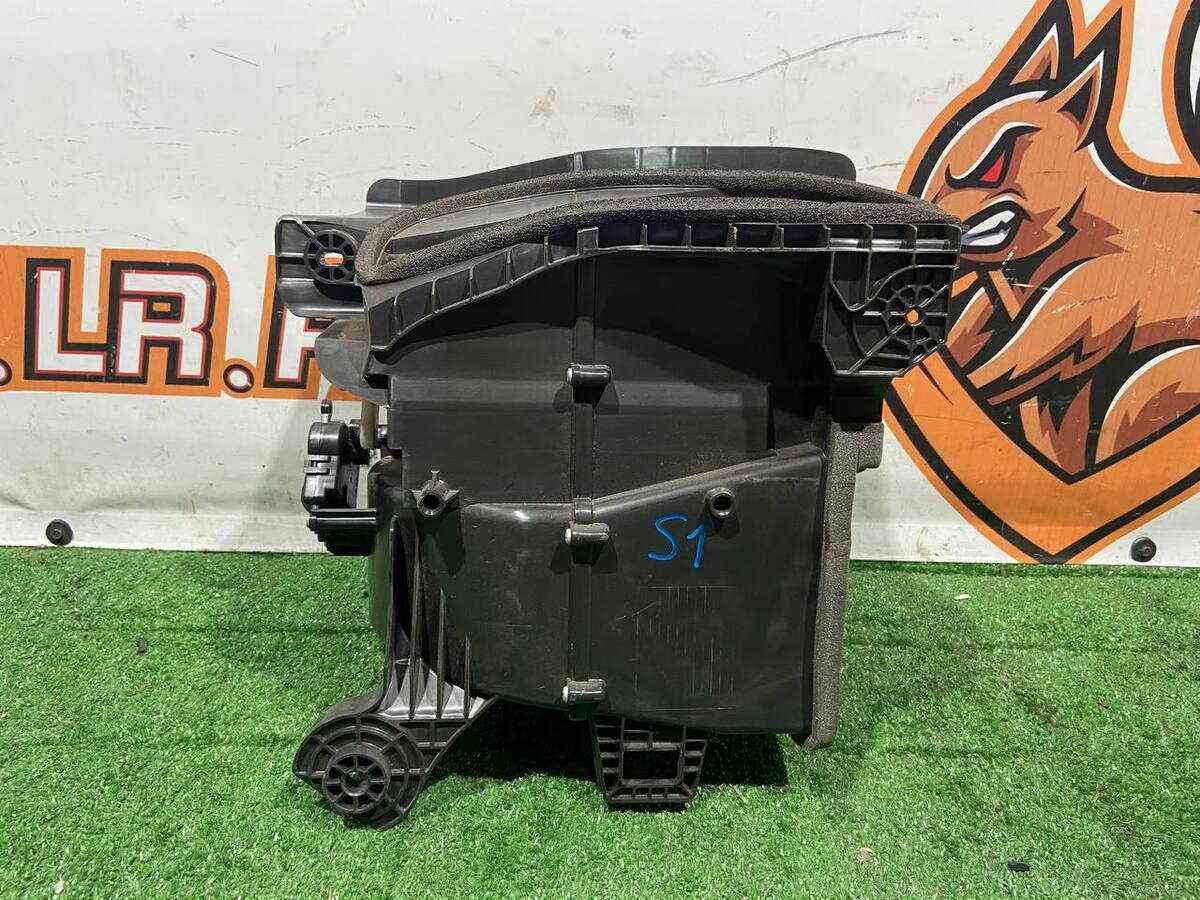 BJS761130F Used heater component MAZDA 3