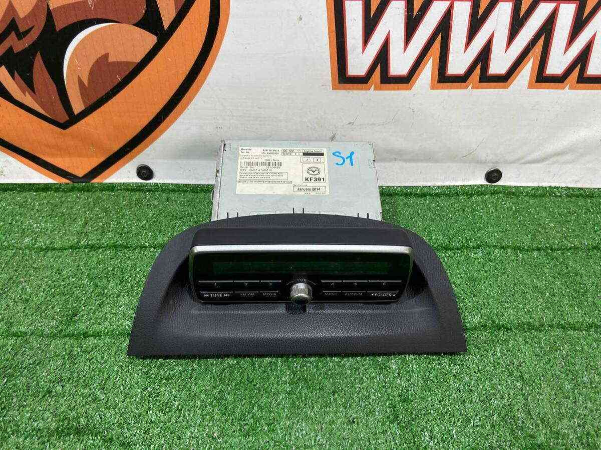 BJS7669R0 Used MAZDA 3 player