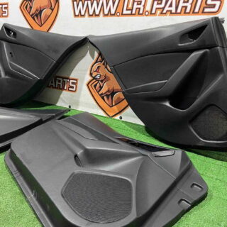 BJS768420G02 Used MAZDA 3 door card set