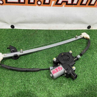 BJS772590A Window lifter front right MAZDA 3 used