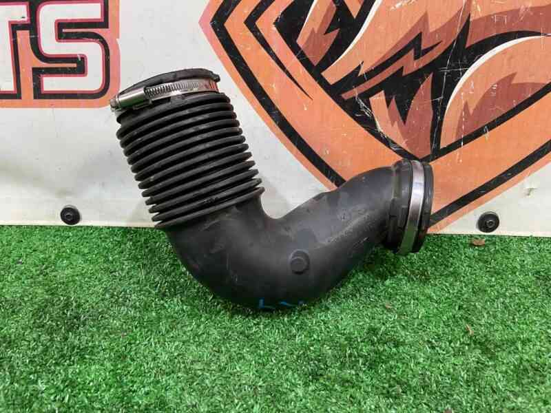LR036471 Air duct Range Rover Sport L494 (2014-2022) USED cost 40 € in stock 3 pcs.