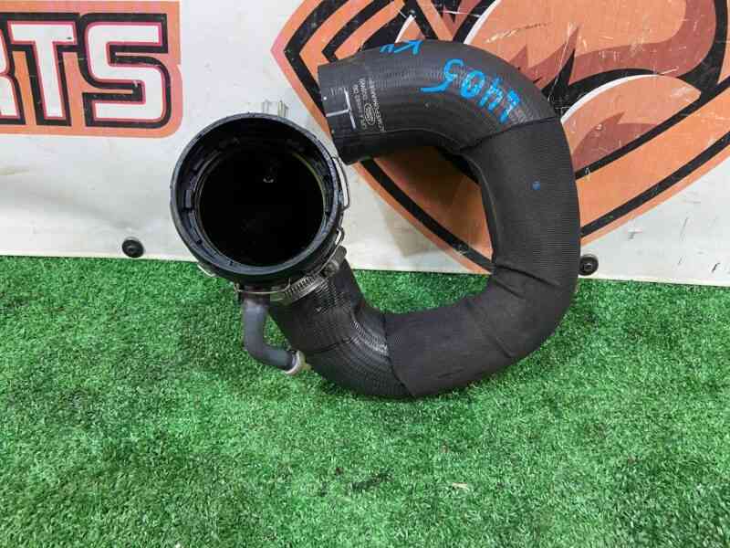 LR036484 Air pipe from intercoolers to throttle body Range Rover L405 (2013-2021) Used cost 65 € in stock 2 pcs.