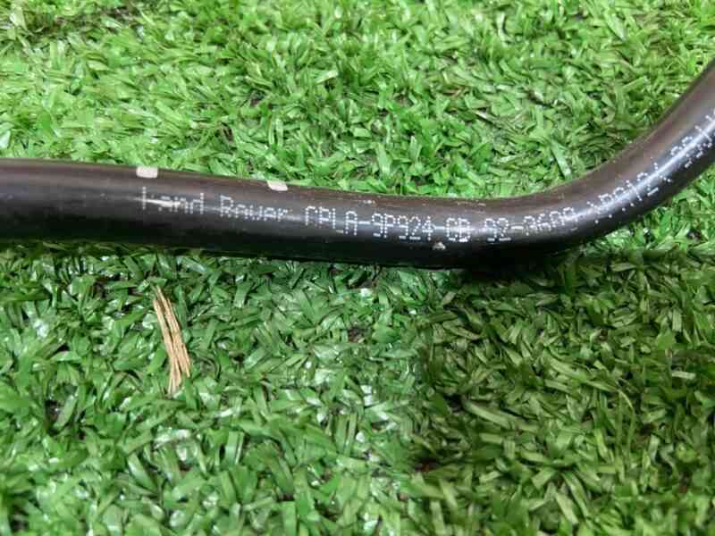 LR036521 Range Rover L405 Hose (2013-2021) Used cost 10 € in stock 2 pcs.