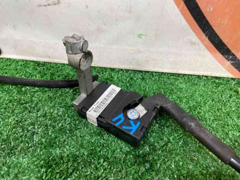 LR046757 Battery cable positive Range Rover L405 (2013-2021) used cost 40 € in stock 2 pcs.