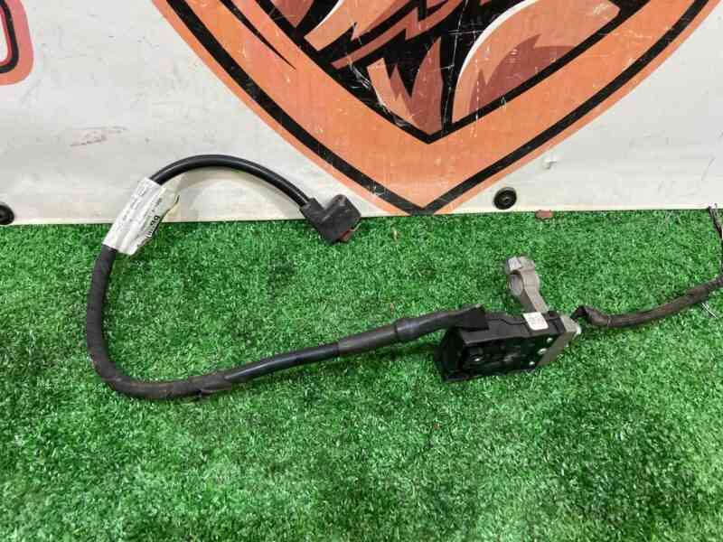 LR046757 Battery cable positive Range Rover L405 (2013-2021) used cost 40 € in stock 2 pcs.