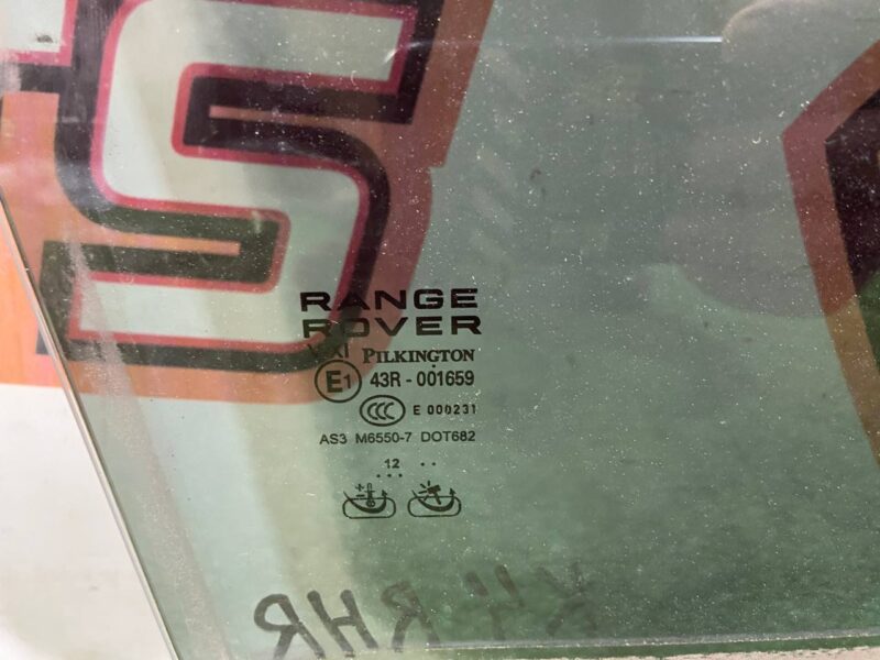 LR052676 Rear right door glass Range Rover L405 (2013-2021) USED - Image 12