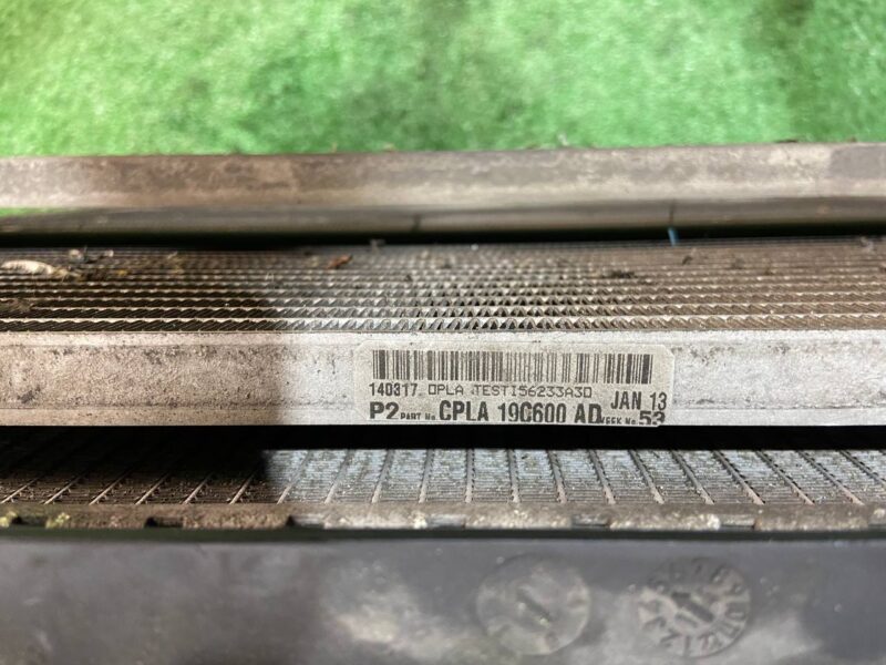 LR084439 Radiator cassette 3.0D 4.4D Range Rover L405 (2013-2021) Used cost 700 € in stock 1 pcs.