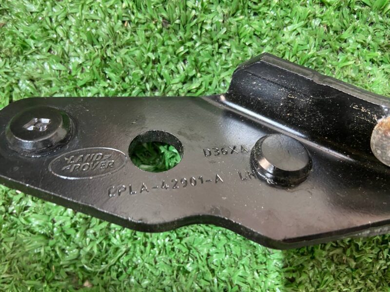 LR088982 Loops of the LH Range Rover Sport L494 (2014-2022) Used cost 20 € in stock 1 pcs.