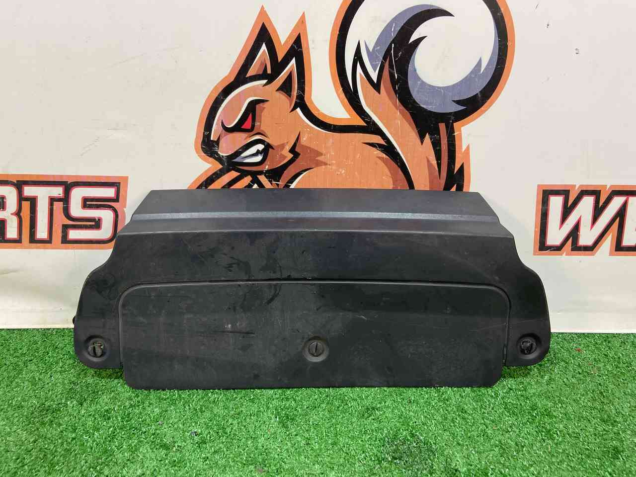 LR108920 Rear Bumper Cover Range Rover L405 (2013-2021) Used cost 40 € in stock 1 pcs.