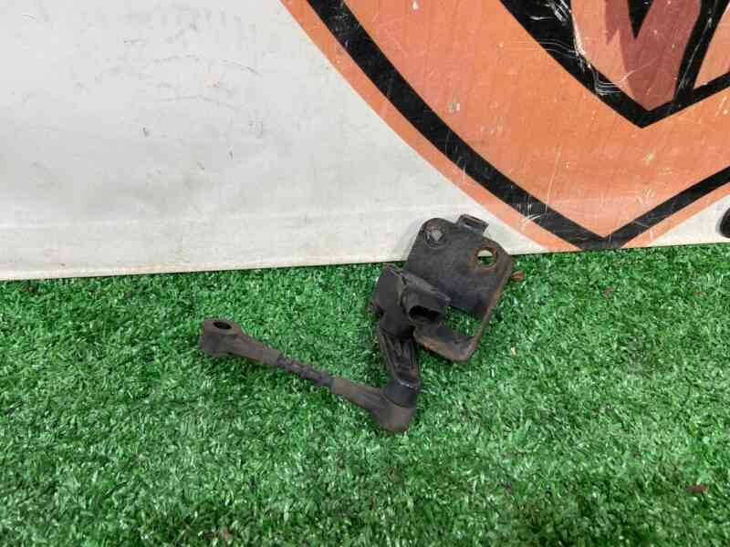 LR114545 Rear right body position sensor Range Rover Evoque New L551 (2019-) used cost 65 € in stock 4 pcs.