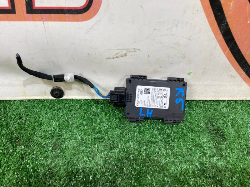 LR115408 Blind Spot Sensor Land Rover Discovery Sport L550 (2015-) Used cost 300 € in stock 5 pcs.