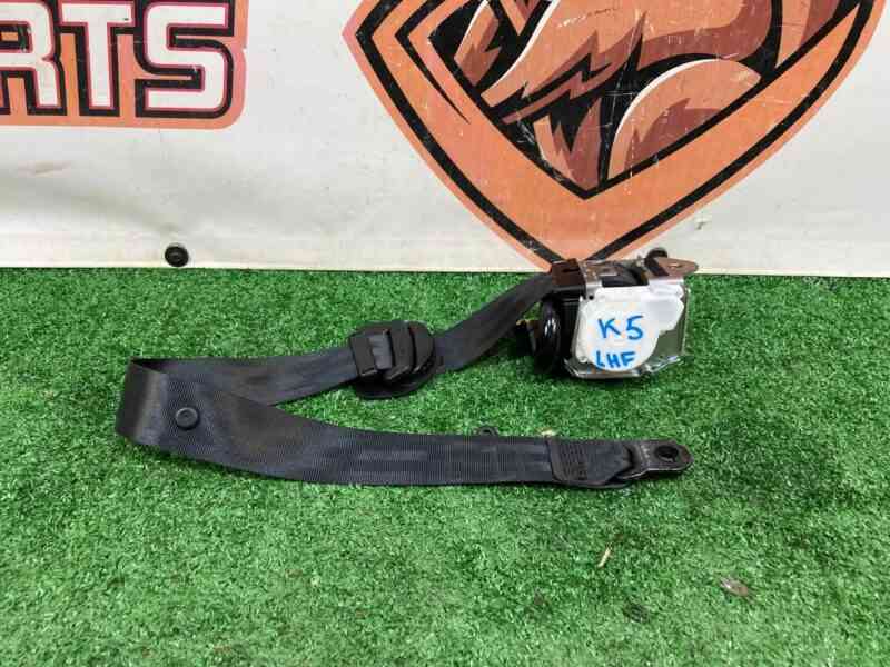LR122832 Left seat belt Range Rover Evoque New L551 (2019-) Used cost 180 € in stock 1 pcs.