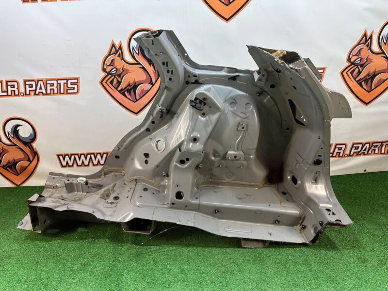 LR124764 Quarter Rear Right Range Rover Evoque New L551 (2019-) Used cost 650 € in stock 1 pcs.
