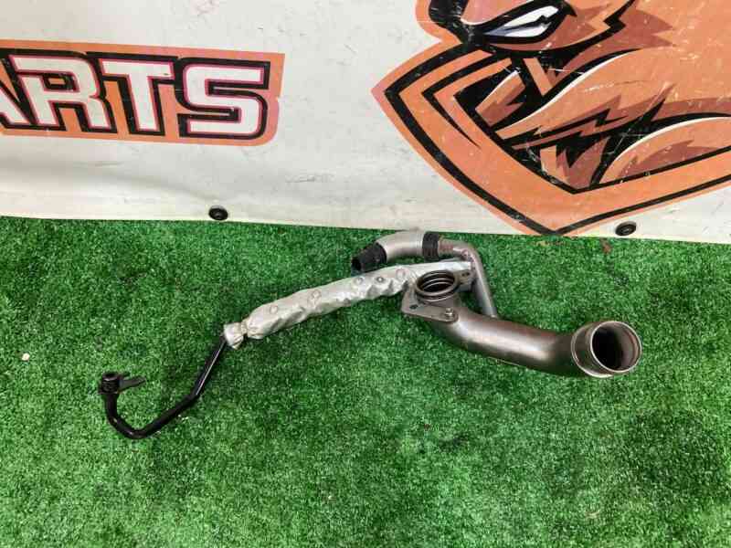 LR125390 Pipe connecting inlet Range Rover Evoque New L551 (2019-) used cost 40 € in stock 1 pcs.