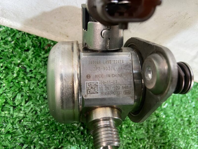 LR125397 Fuel pump 1.5 i Range Rover Evoque New L551 (2019-) used cost 300 € in stock 1 pcs.